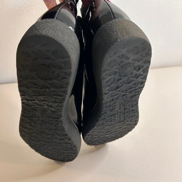 Robert Clergerie Chelsea Patent Leather Boots Paris France Womens 39.5 EU/8.5 US - Picture 6 of 16